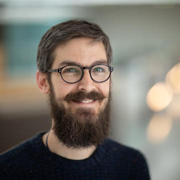 Dr Tim Nott